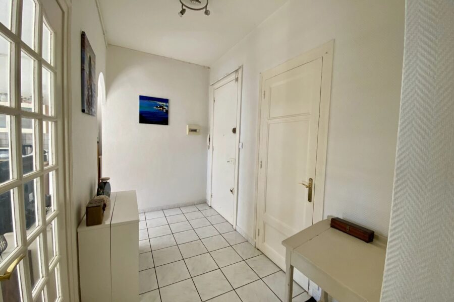 Appartement à vendre à Saint-Étienne — Vue sur la ville — photo 9