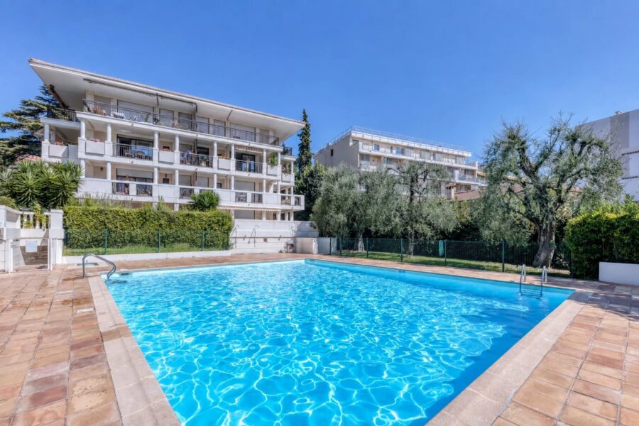 Appartement à vendre à Cannes — Vue parc & jardin — photo 2