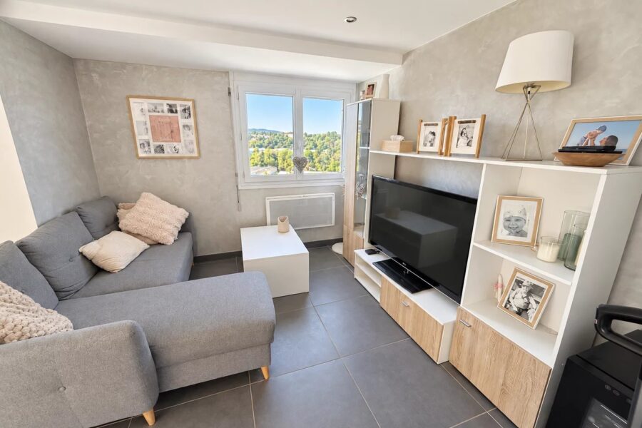 Appartement à vendre à Saint-Étienne — Vue montagne — photo 10