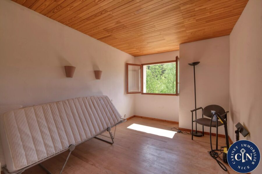 Maison à vendre à Annot — Vue montagne — photo 8