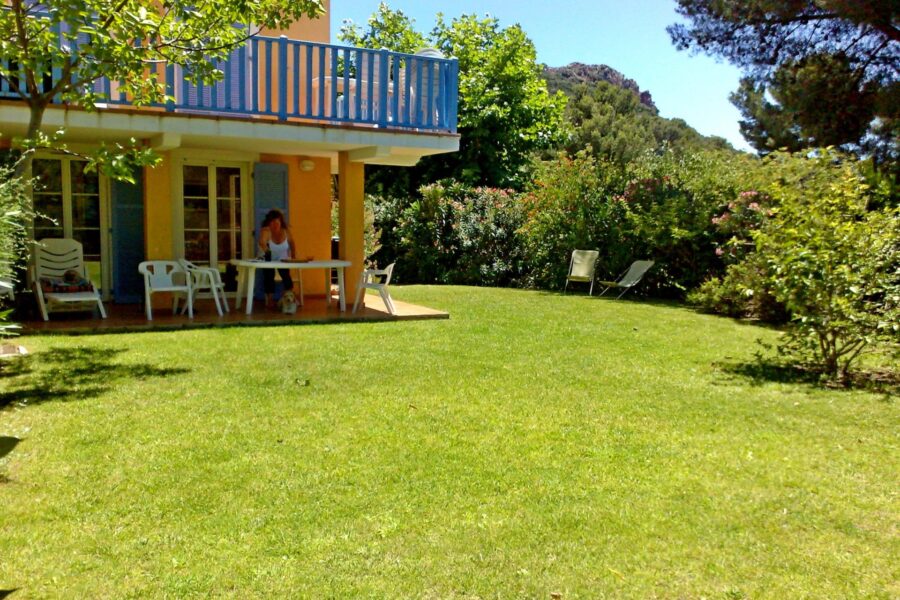 Appartement à vendre à Saint-raphaël — Vue parc & jardin — photo 2