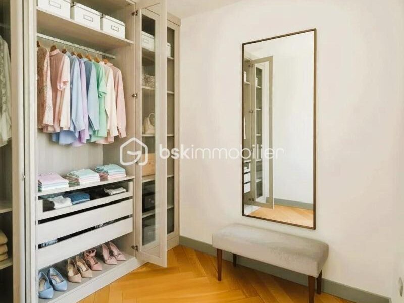 Appartement à vendre à Paris 12e arrondissement — Vue sur la ville — photo 9