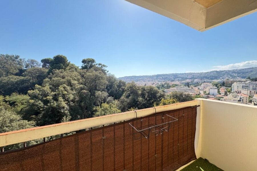 Appartement à louer à Nice — Vue sur la ville — photo 9