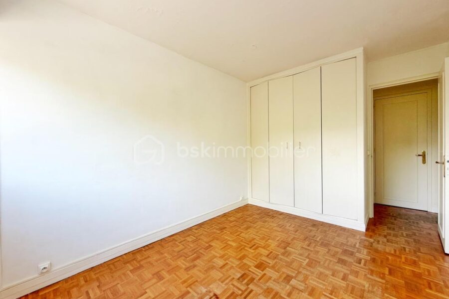 Appartement à vendre à Marly le roi — Vue parc & jardin — photo 9