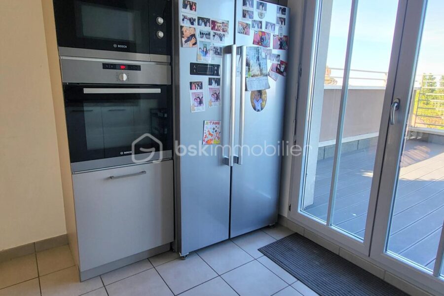 Appartement à vendre à Noisy le sec — Vue sur la ville — photo 9