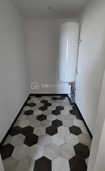 Appartement à vendre à Fougeres — Vue sur la ville — photo 9