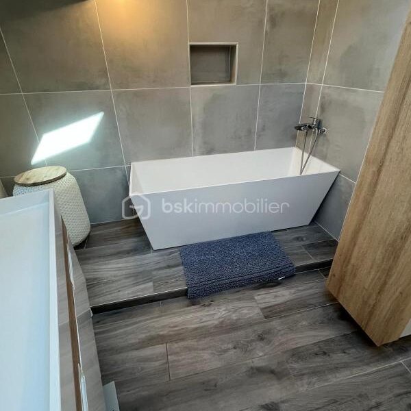 Maison à louer à Grans — Vue dégagée — photo 9