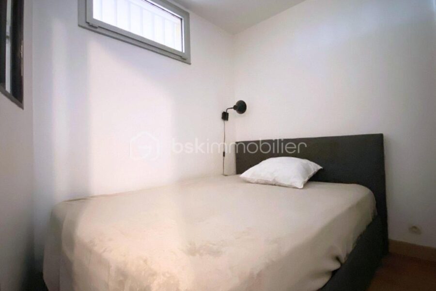 Appartement à vendre à Carqueiranne — Vue mer — photo 9