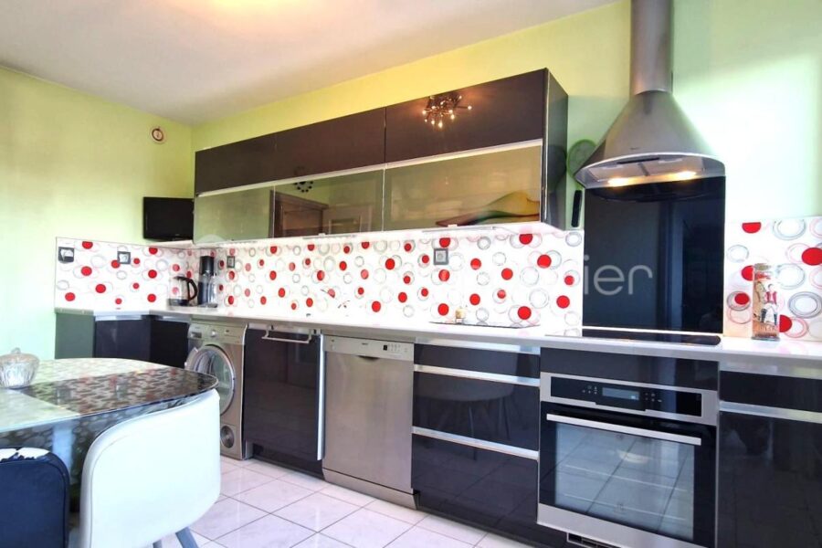 Appartement à vendre à Grenoble — Vue montagne — photo 9