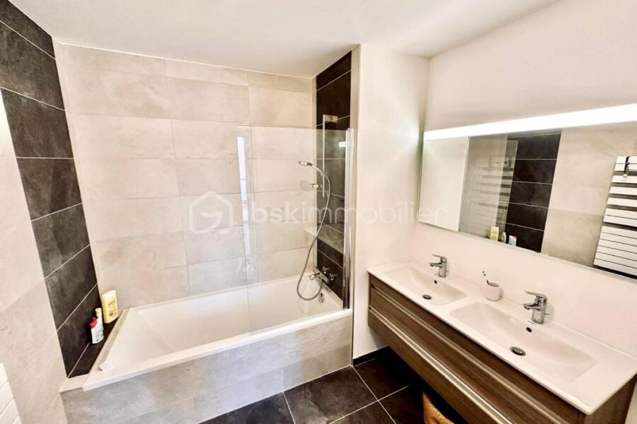 Appartement à vendre à Annecy — Vue montagne — photo 9