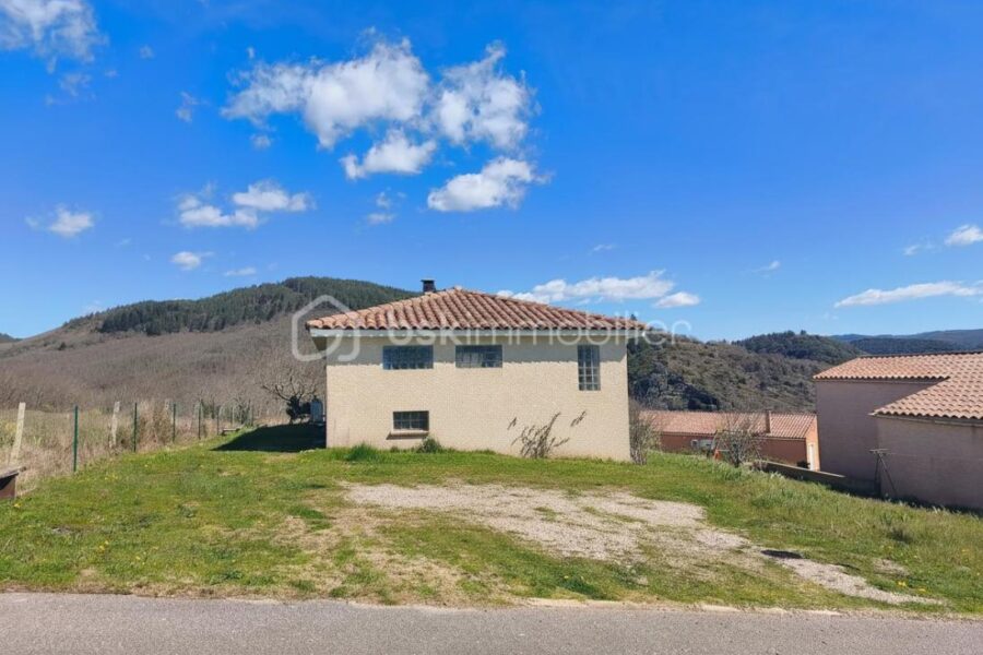 Maison à vendre à Saint pons de thomieres — Vue montagne — photo 9