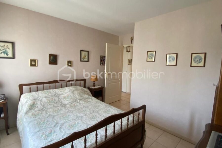 Appartement à vendre à Saint raphael — Vue sur la ville — photo 9