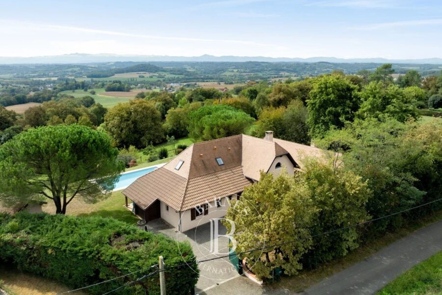 Maison à vendre à Salies-de-béarn — Vue montagne — photo 4