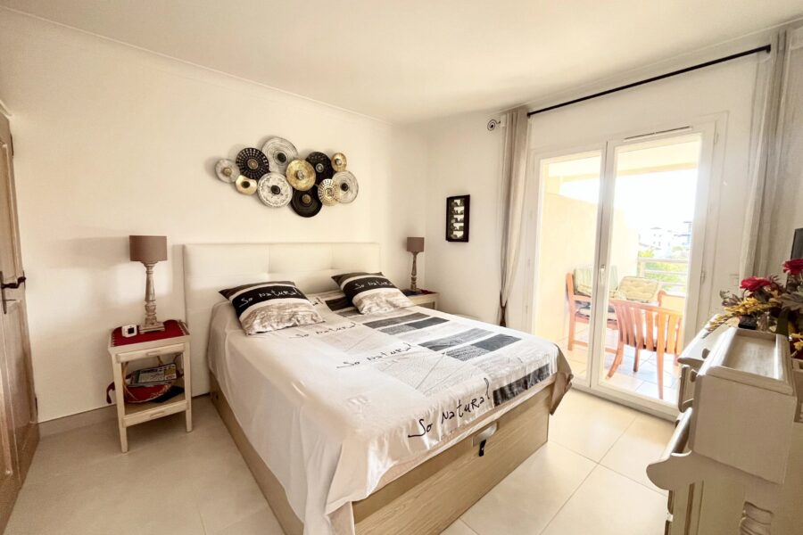 Appartement à vendre à Juan-les-pins — Vue parc & jardin — photo 6