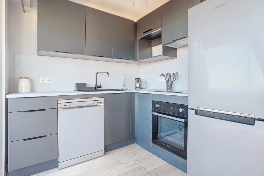 Appartement à louer à Saint-laurent-du-var — Vue mer — photo 7