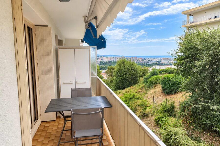 Appartement à vendre à Saint-laurent-du-var — Vue mer — photo 1