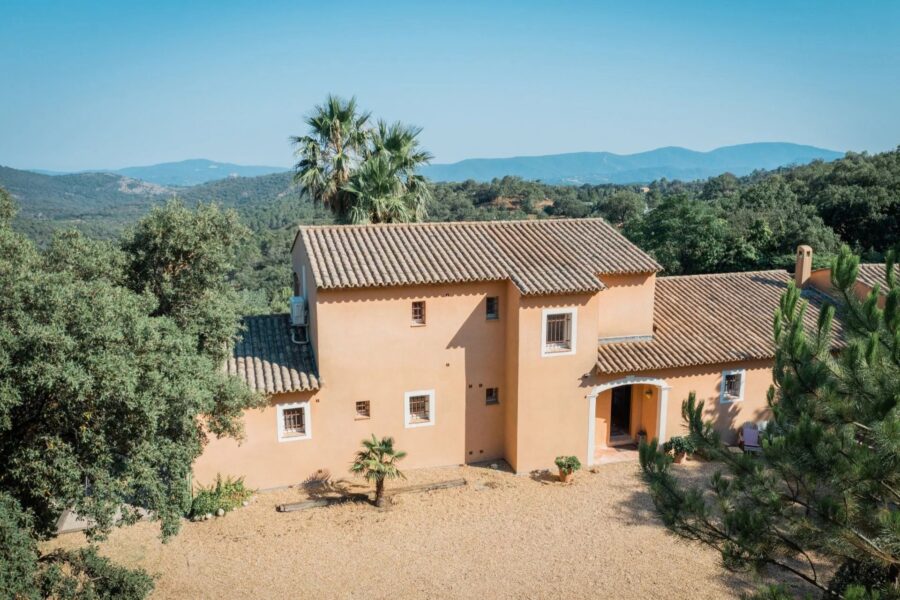Maison à vendre à La garde-freinet — Vue montagne — photo 5
