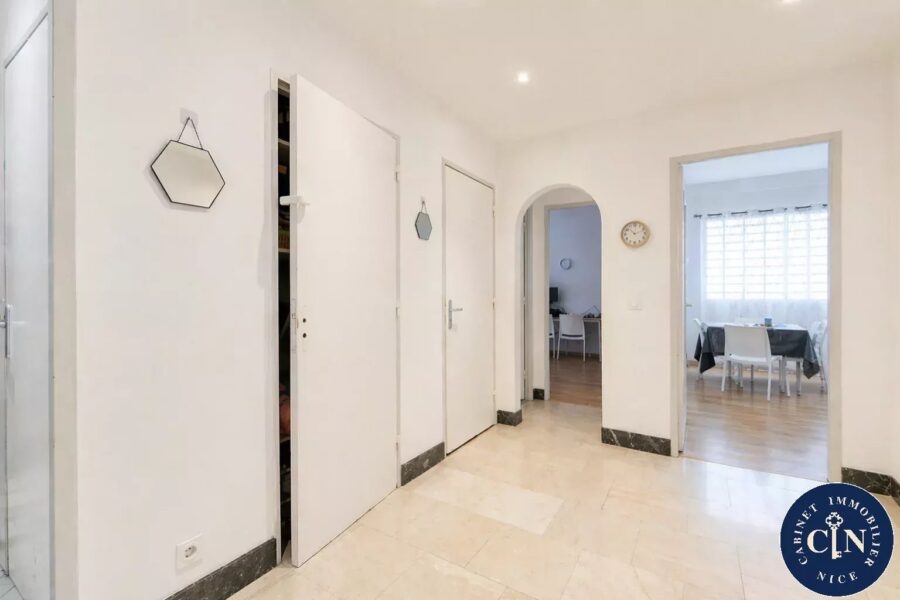 Appartement à vendre à Nice — Vue sur la ville — photo 11