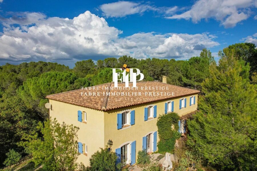 Maison à vendre à Saint-maximin-la-sainte-baume — Vue nature — photo 2