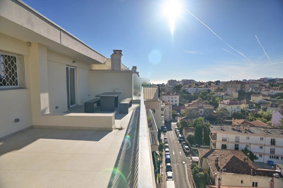 Appartement à vendre à Cannes — Vue montagne — photo 1