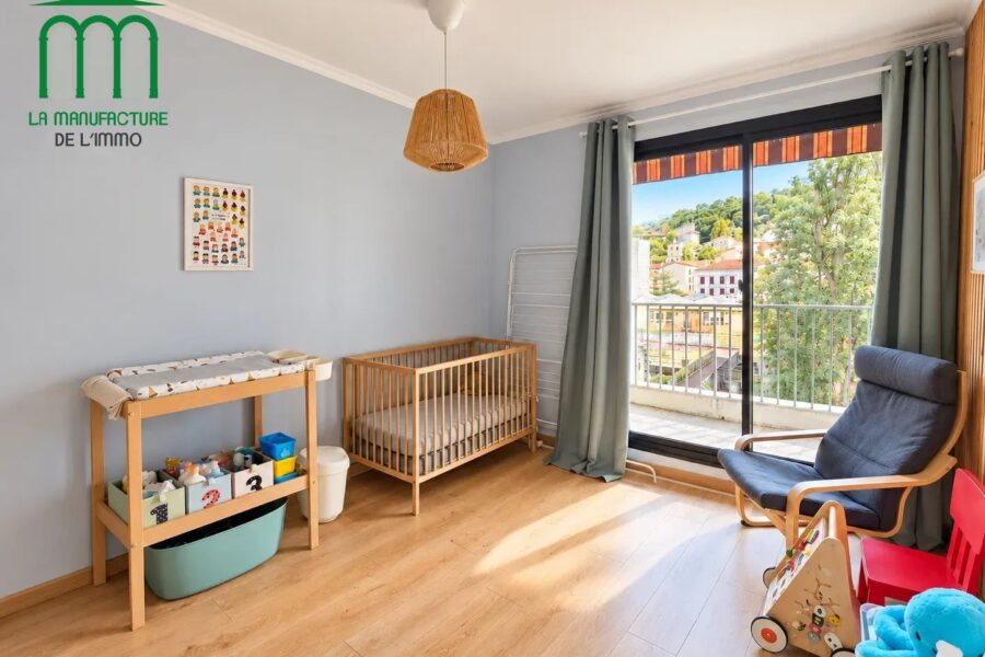 Appartement à vendre à Saint-Étienne — Vue montagne — photo 6