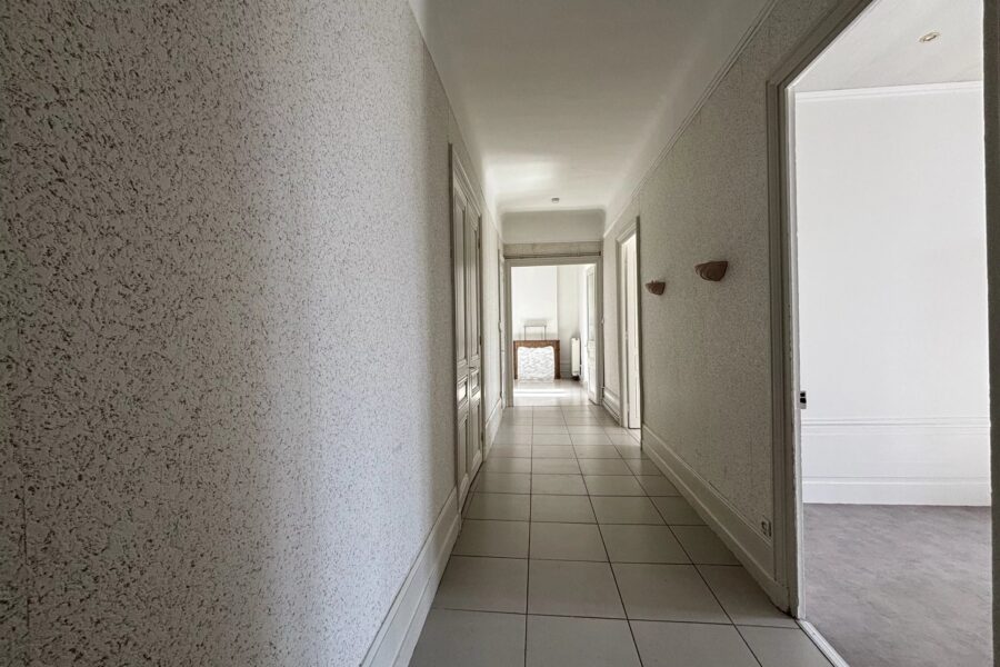 Appartement à vendre à Saint-Étienne — Vue sur la ville — photo 8