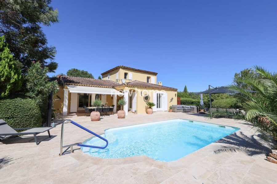Maison à vendre à Salernes — Vue montagne — photo 2