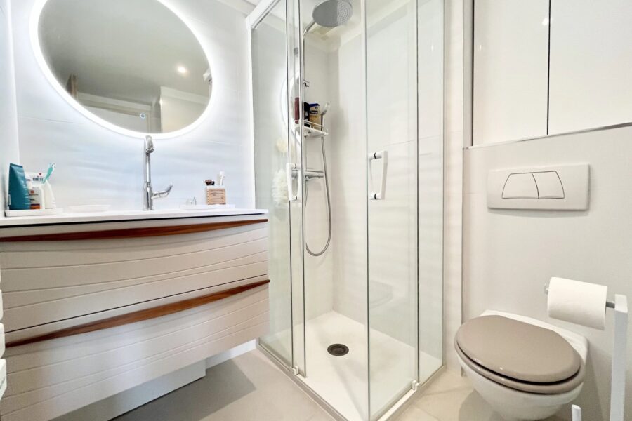 Appartement à vendre à Juan-les-pins — Vue parc & jardin — photo 7