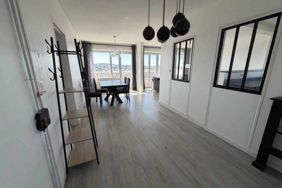 Appartement à vendre à Saint-Étienne — Vue montagne — photo 5