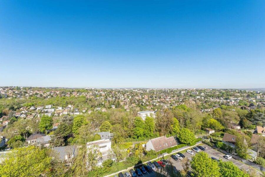 Appartement à vendre à Marly-le-roi — Vue sur la ville — photo 1