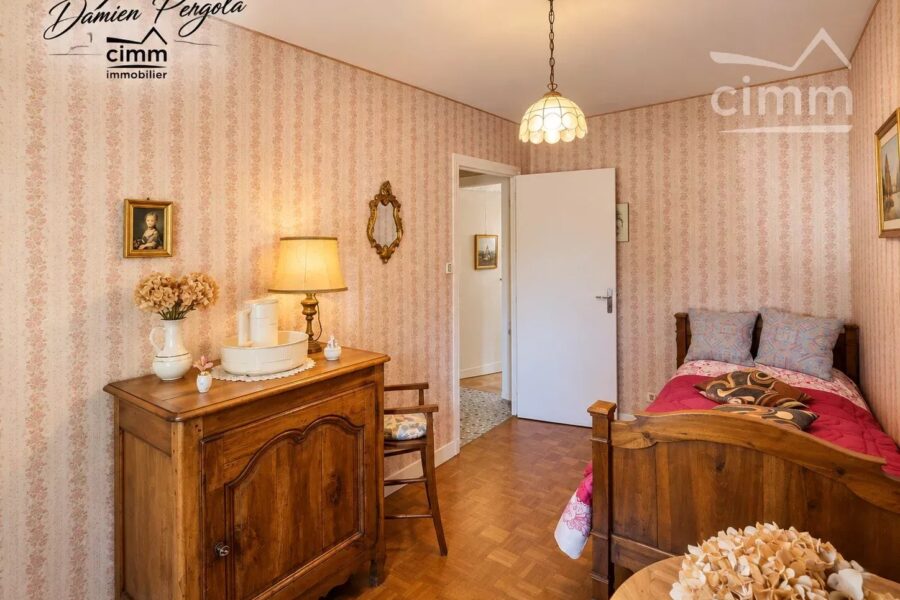 Maison à vendre à Le lardin-saint-lazare — Vue parc & jardin — photo 7