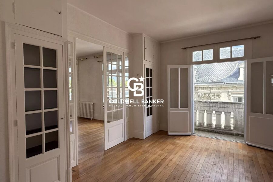 Appartement à vendre à Tours — Vue sur la ville — photo 3