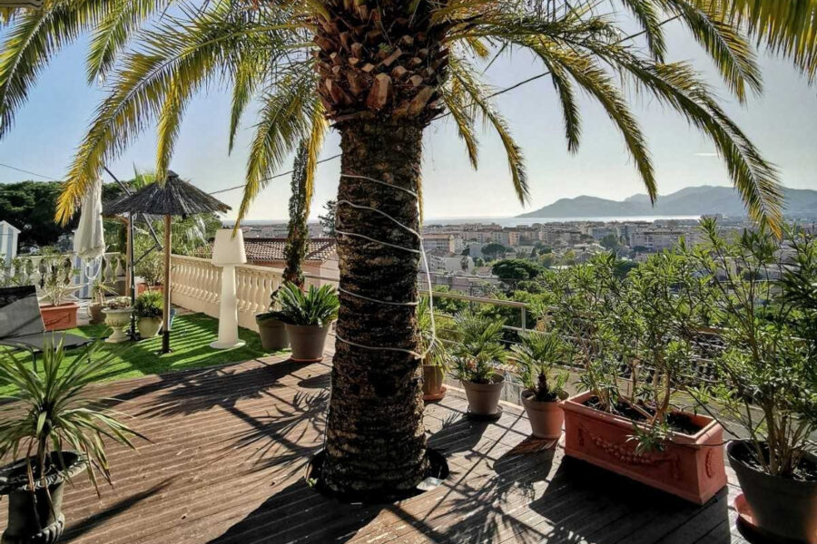 Maison à vendre à Cannes la bocca — Vue mer — photo 3