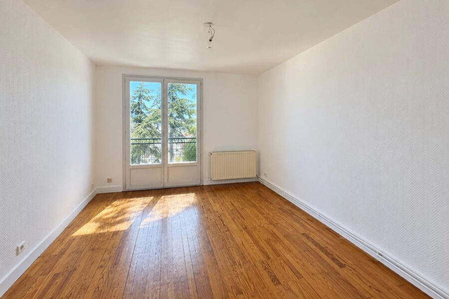 Appartement à vendre à Saint-Étienne — Vue nature — photo 7