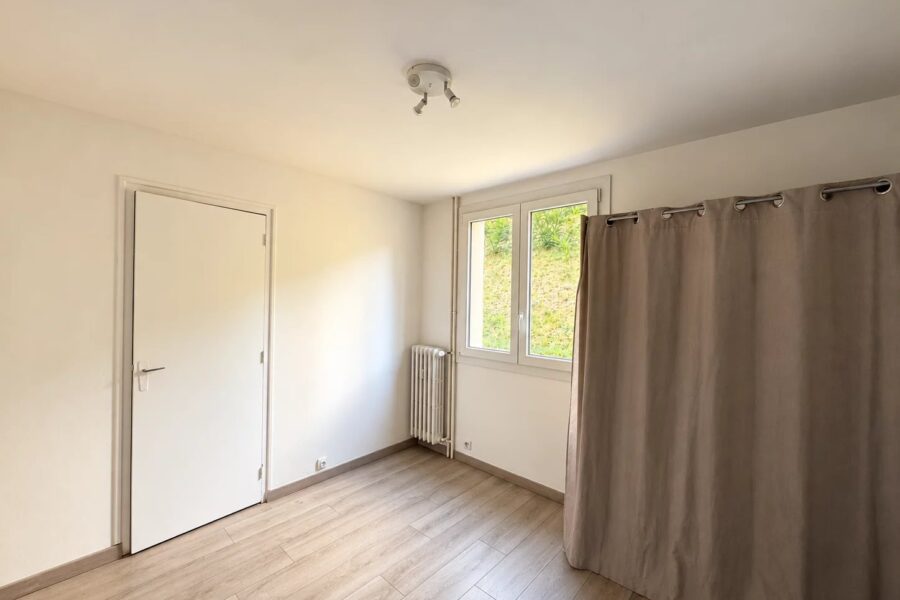 Appartement à vendre à Saint-Étienne — Vue nature — photo 10
