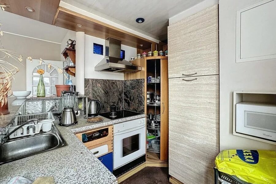 Appartement à vendre à Bruxelles — Vue sur la ville — photo 2