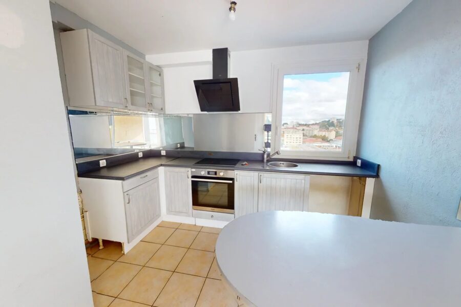Appartement à vendre à Saint-Étienne — Vue montagne — photo 10