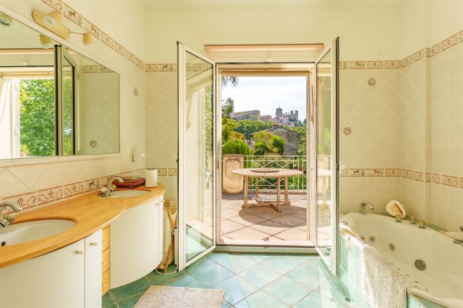 Maison à vendre à Beziers — Vue fleuve — photo 17