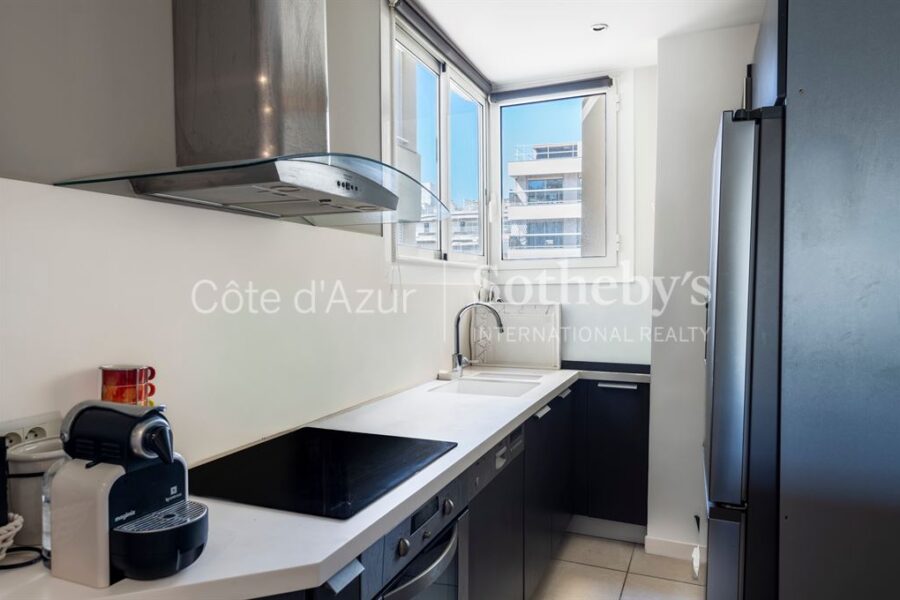 Appartement à vendre à Nice — Vue sur la ville — photo 8