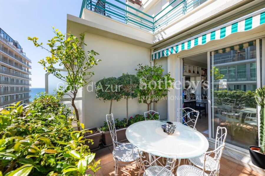 Appartement à vendre à Nice — Vue sur la ville — photo 1