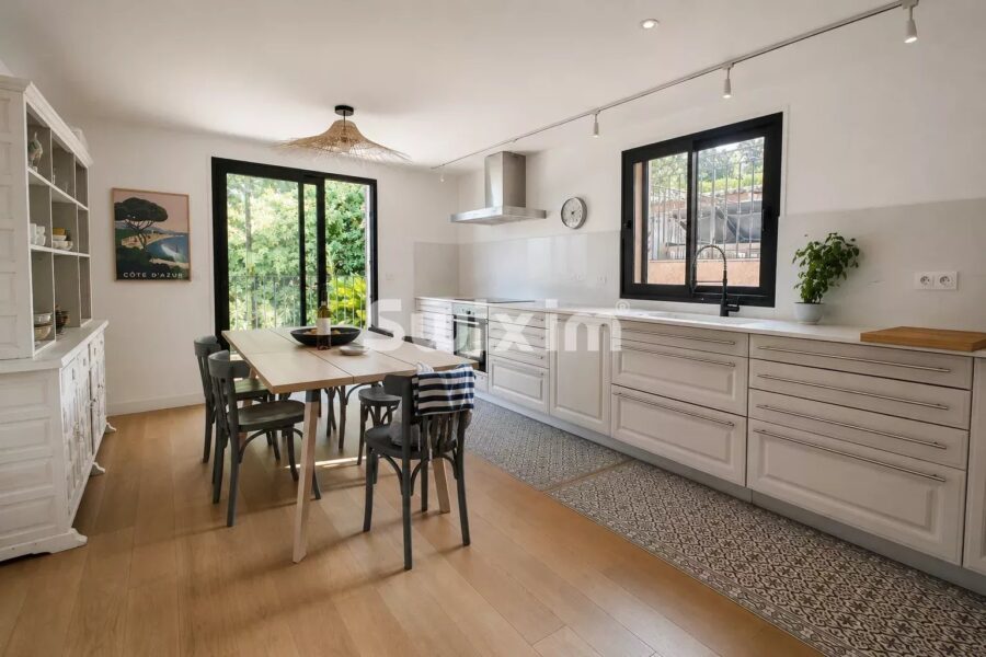 Maison à vendre à Sainte-maxime — Vue mer — photo 11