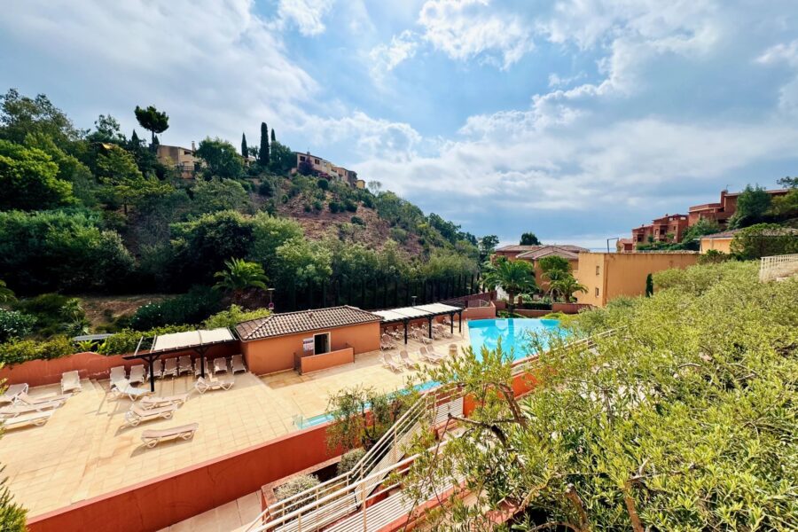 Appartement à vendre à Théoule-sur-mer — Vue nature — photo 1