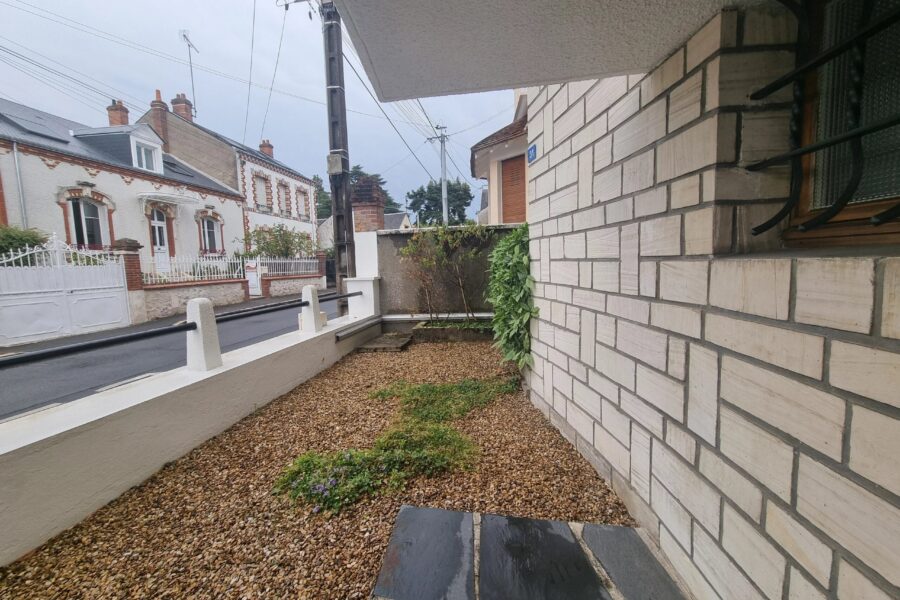 Maison à vendre à Orléans — Vue sur la ville — photo 3