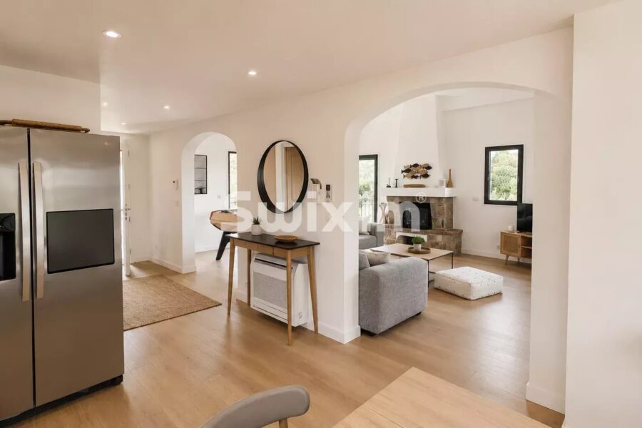 Maison à vendre à Sainte-maxime — Vue mer — photo 9