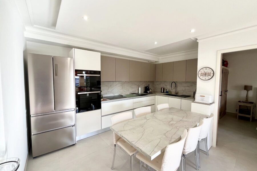 Appartement à vendre à Juan-les-pins — Vue parc & jardin — photo 3