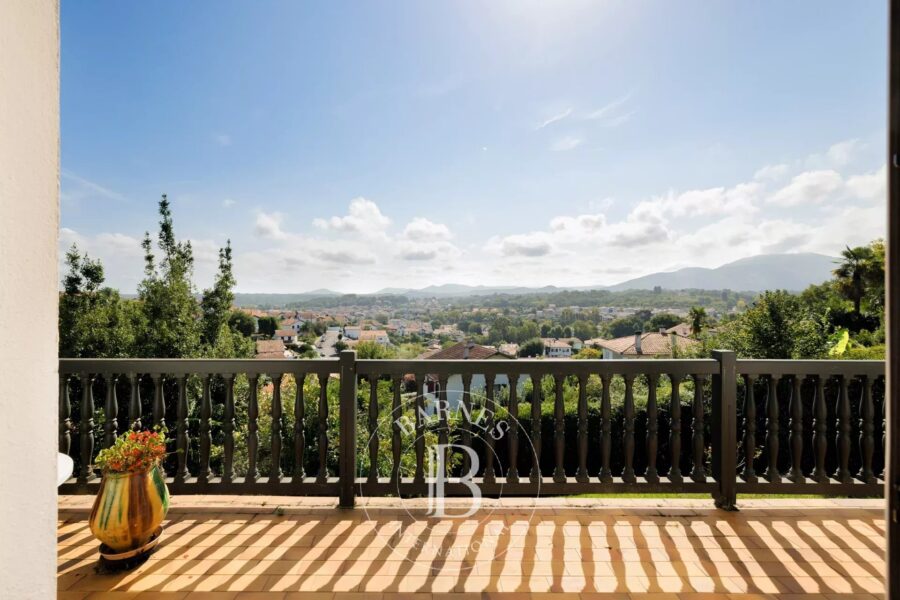 Maison à vendre à Ciboure — Vue montagne — photo 3
