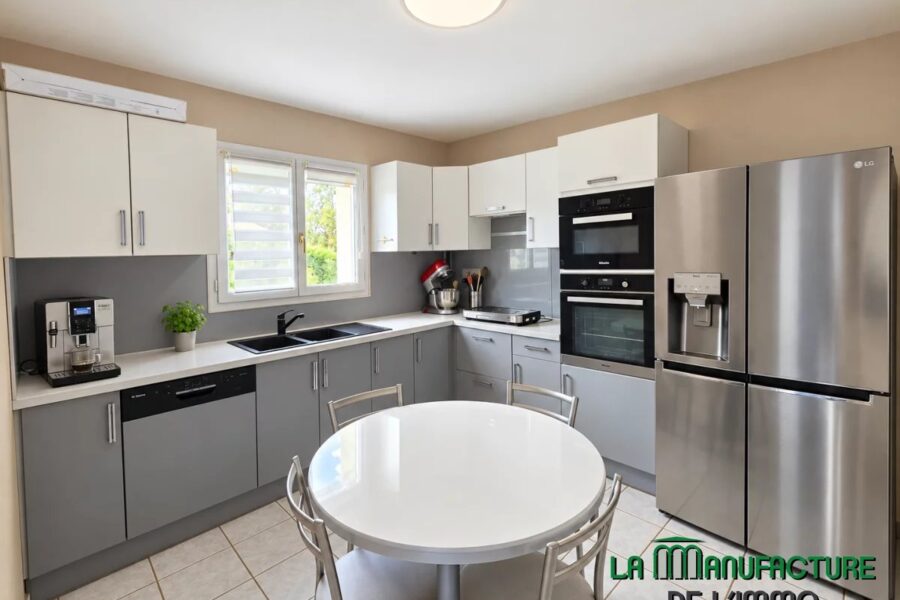 Maison à vendre à La ricamarie — Vue montagne — photo 7