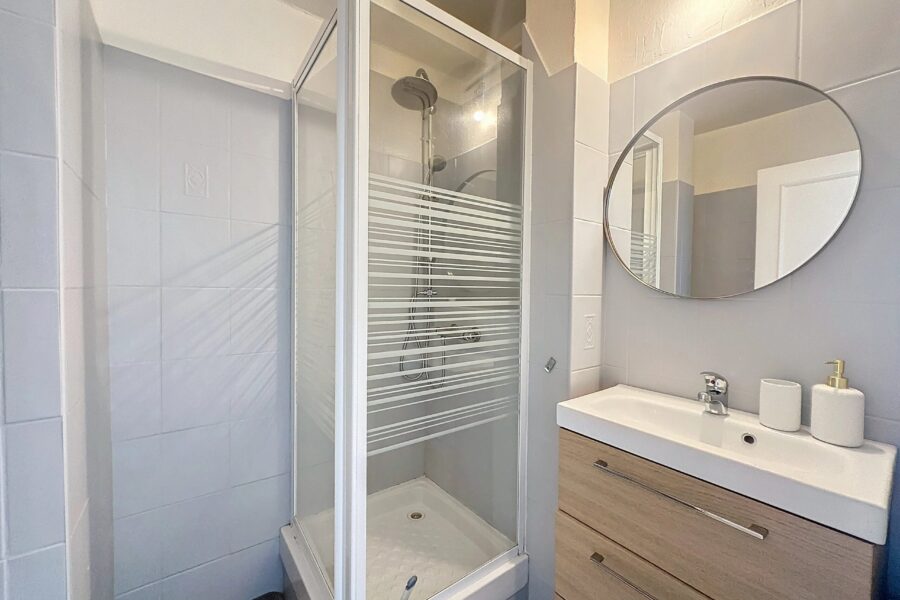 Appartement à louer à Saint-Étienne — Vue sur la ville — photo 5