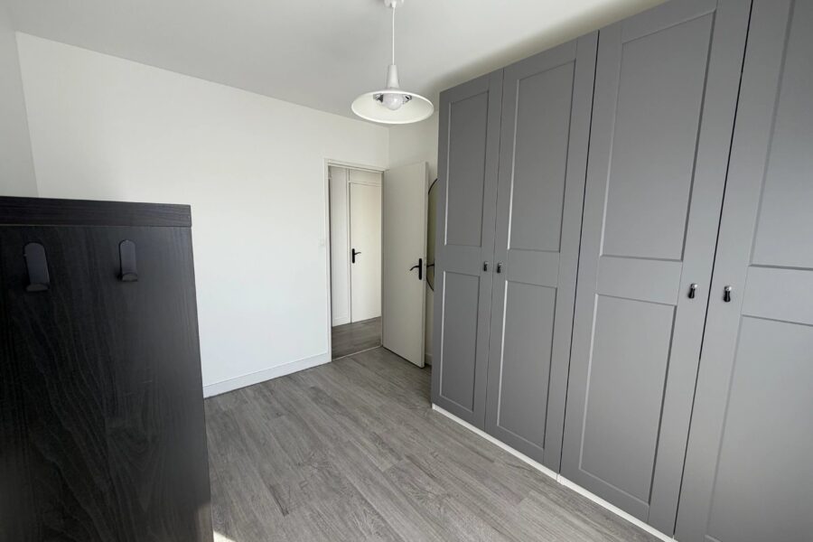 Appartement à vendre à Saint-Étienne — Vue montagne — photo 10