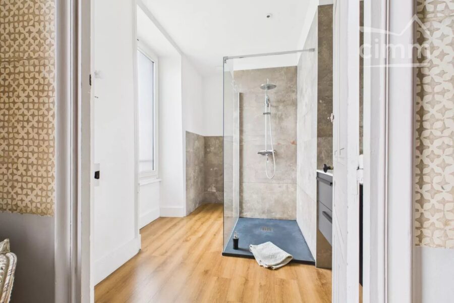 Maison à vendre à Chassiers — Vue montagne — photo 27